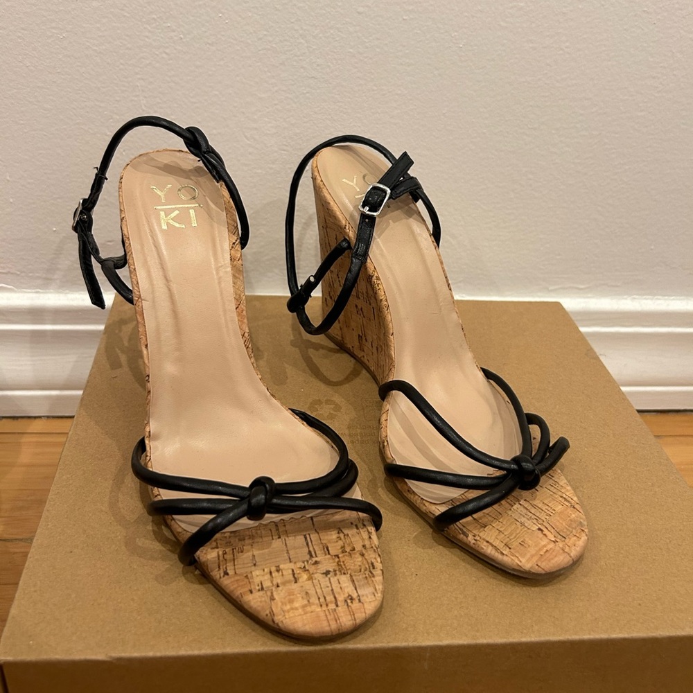 Yoki Black and Tan Strappy Heels